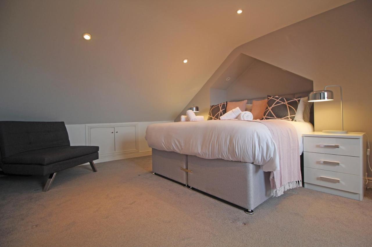 Queens Road - Luxury Spacious Home In Chester Christleton Exterior foto