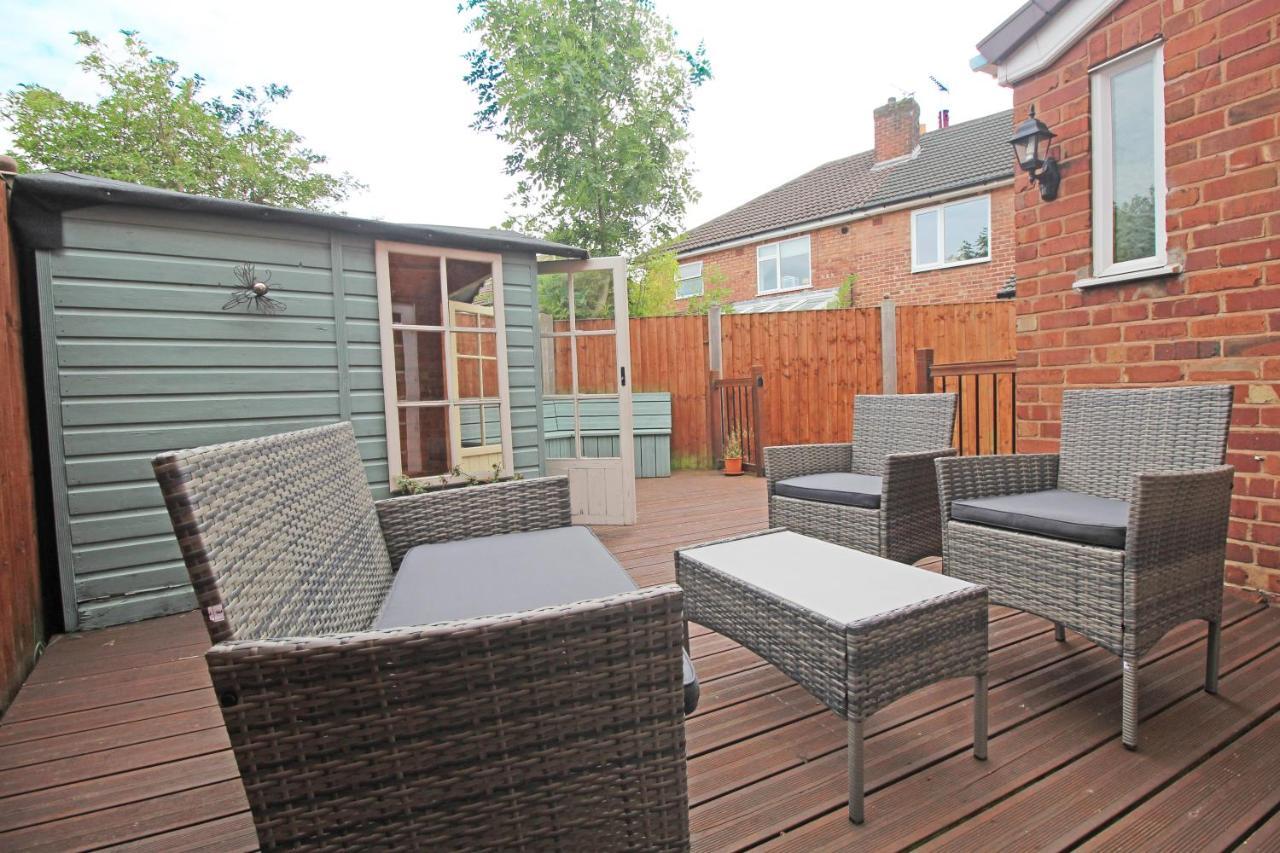 Queens Road - Luxury Spacious Home In Chester Christleton Exterior foto