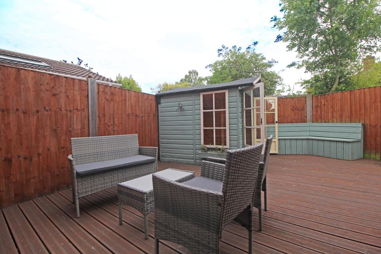 Queens Road - Luxury Spacious Home In Chester Christleton Exterior foto
