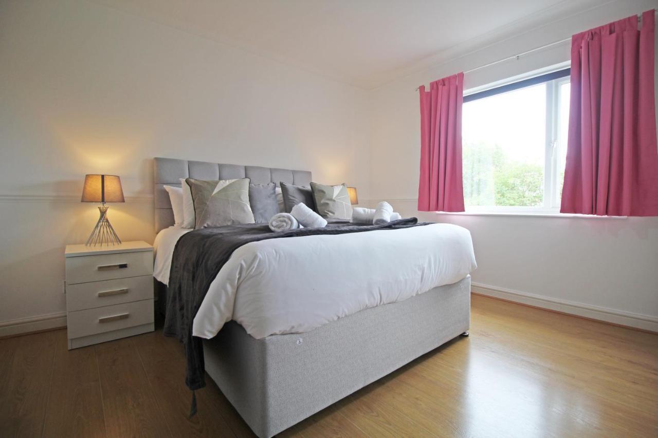 Queens Road - Luxury Spacious Home In Chester Christleton Exterior foto